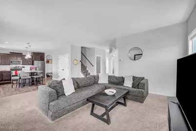 344 Heatherby NE, Hartville, OH 44632 - Photo 6