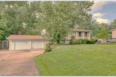 321 Perry Road, Tallmadge, OH 44278 - Photo 4