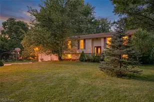 321 Perry Rd, Tallmadge, OH 44278 - Photo 2