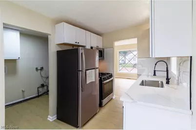 12514 Firsby Avenue, Loveland, OH 44135 - Photo 10