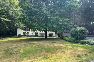 10347 Hillsover Dr, Kirtland, OH 44094 - Photo 2