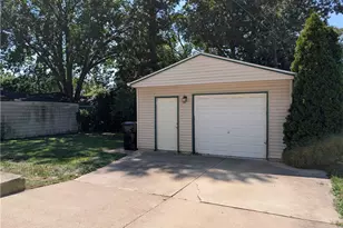 322 Pasadena Ave, Elyria, OH 44035 - Photo 14
