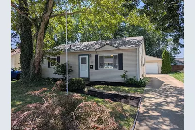 322 Pasadena Avenue, Elyria, OH 44035 - Photo 1