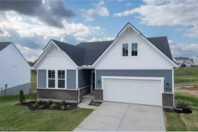 794 Colesbourne Circle, Green, OH 44685 - Photo 2
