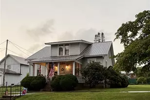 475 E Bell Ave, McConnelsville, OH 43756 - Photo 1
