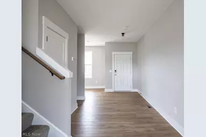 821 Colesbourne Circle, Green, OH 44685 - Photo 8