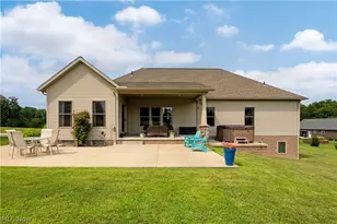 212 Cardington Ln, Burbank, OH 44214 - Photo 4