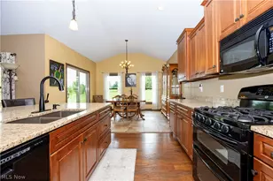 212 Cardington Ln, Burbank, OH 44214 - Photo 18