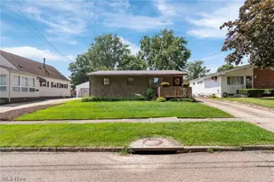 2956 Stockton St, Akron, OH 44314 - Photo 1