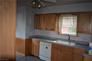 368 Sexton St, Struthers, OH 44471 - Photo 8