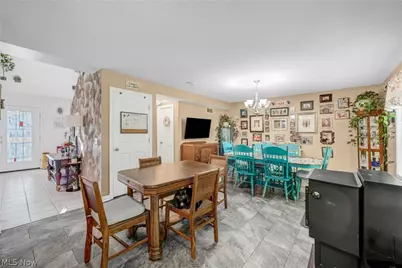 2049 N Park Lane, Roaming Shores, OH 44084 - Photo 18