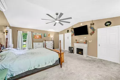 2049 N Park Lane, Roaming Shores, OH 44084 - Photo 24