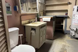 501 Clark St, Cambridge, OH 43725 - Photo 20