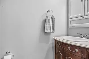 2547 Royal County Down, Uniontown, OH 44685 - Photo 18