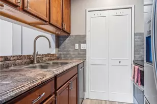2547 Royal County Down, Uniontown, OH 44685 - Photo 14