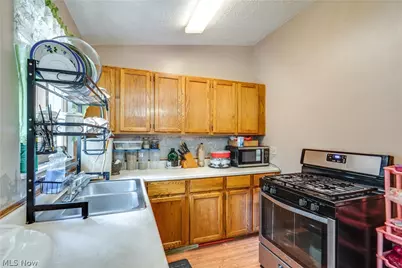 1637 Vicgross Avenue, Akron, OH 44310 - Photo 12