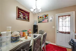 1637 Vicgross Ave, Akron, OH 44310 - Photo 14