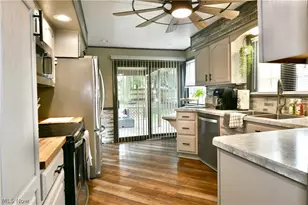 1982 Wendy Ln, Poland, OH 44514 - Photo 10