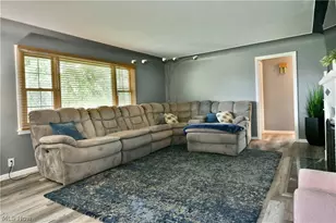 1982 Wendy Ln, Poland, OH 44514 - Photo 6