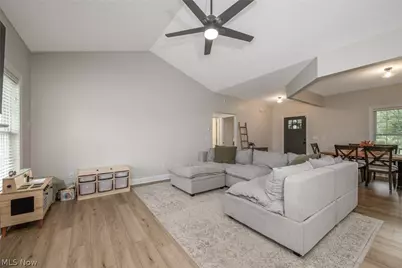 9277 German Church, North Benton, OH 44449 - Photo 14