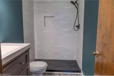 203 Albany Drive NW, Canton, OH 44708 - Photo 30