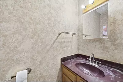 1970 Cherrywood Lane, Akron, OH 44312 - Photo 18