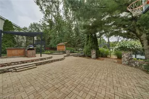 1970 Cherrywood Ln, Akron, OH 44312 - Photo 4