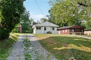 2964 Pressler Rd, Uniontown, OH 44685 - Photo 24