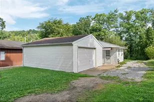 2964 Pressler Rd, Uniontown, OH 44685 - Photo 20