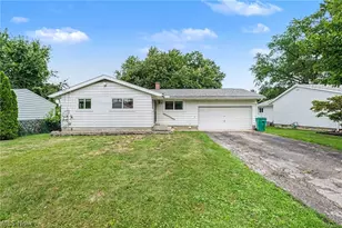 1313 E 29th St, Ashtabula, OH 44004 - Photo 2
