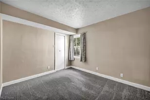 2139 Suncrest Cir, Cuyahoga Falls, OH 44221 - Photo 32