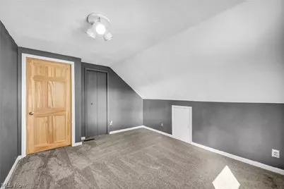 2139 Suncrest Circle, Cuyahoga Falls, OH 44221 - Photo 34