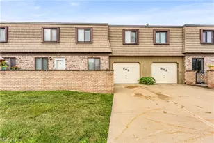 805 Tollis Pkwy, Grandview Heights, OH 44147 - Photo 1