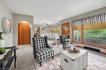 10745 Johnnycake Ridge Road, Concord Twp, OH 44077 - Photo 4