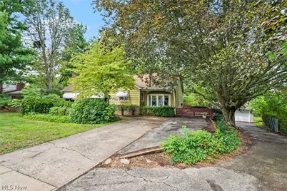10745 Johnnycake Ridge Road, Concord Twp, OH 44077 - Photo 2