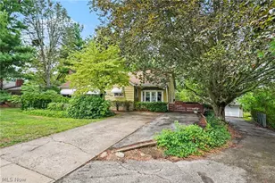10745 Johnnycake Ridge Rd, Concord Twp, OH 44077 - Photo 2