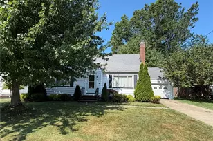 605 Allen Ave, Ashtabula, OH 44004 - Photo 2