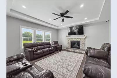6385 Meander Glen Drive, Austintown, OH 44515 - Photo 14