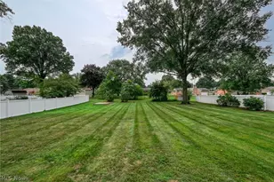 5610 Comanche St NW, North Canton, OH 44720 - Photo 22