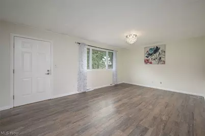 5610 Comanche Street NW, North Canton, OH 44720 - Photo 4