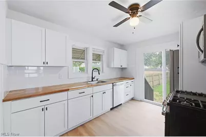 572 E Archwood Avenue, Akron, OH 44301 - Photo 26