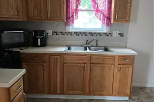 490 Tompkins Ave, Akron, OH 44305 - Photo 6