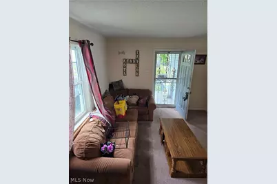 490 Tompkins Avenue, Akron, OH 44305 - Photo 2