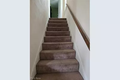490 Tompkins Avenue, Akron, OH 44305 - Photo 8