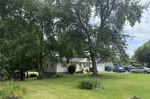 2847 Carillon Dr, Norton, OH 44203 - Photo 4