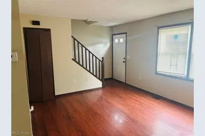 406 Maplebrook Drive #406, Painesville Twp, OH 44077 - Photo 2
