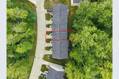 185 Raintree Lane, Painesville Twp, OH 44077 - Photo 2