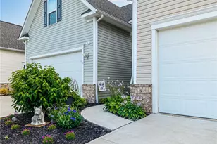 824 Robinson Dr, LaGrange, OH 44050 - Photo 2