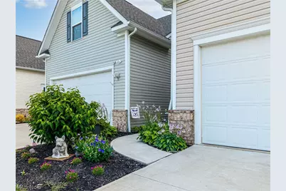 824 Robinson Drive, LaGrange, OH 44050 - Photo 2