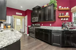 824 Robinson Dr, LaGrange, OH 44050 - Photo 14